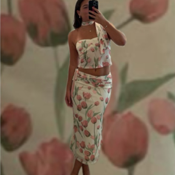 Two piece maxi skirt tulip set!!! - Picture 2 of 4